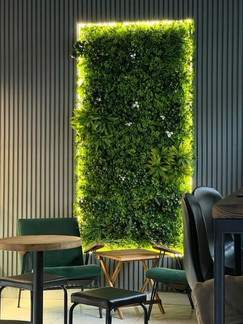 Afloraa: Green Wall Turf
