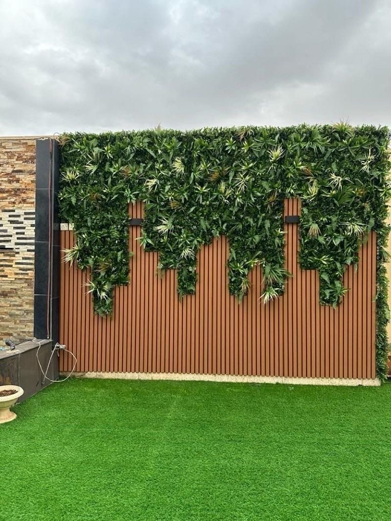 Afloraa: Balcony vertical gardens
